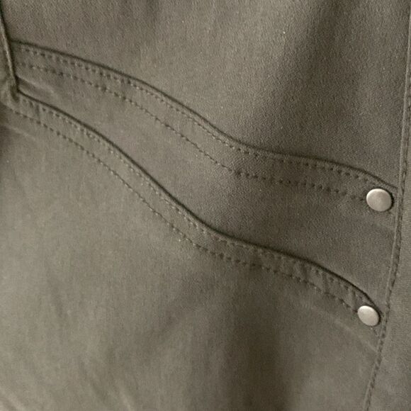 Nic + Zoe pants - Picture 2 of 5